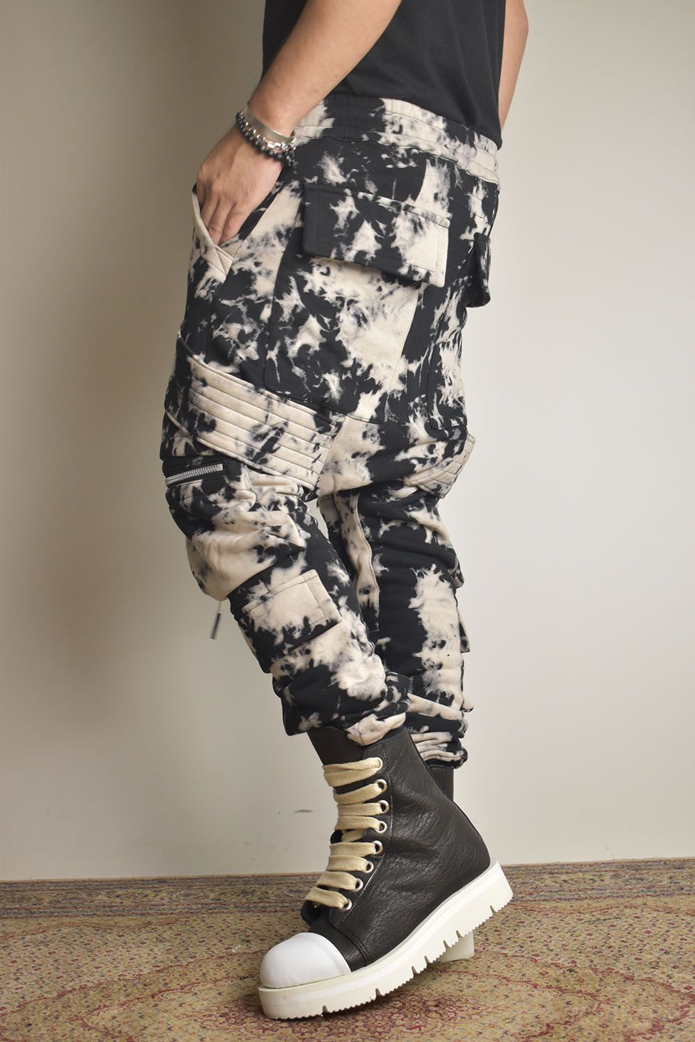 Discharge Pinting Belt Cargo Sarouel Jogger"Black×Ivory" /ディスチャージプリントベルトカーゴサルエルジョガー"ブラック×アイボリー"