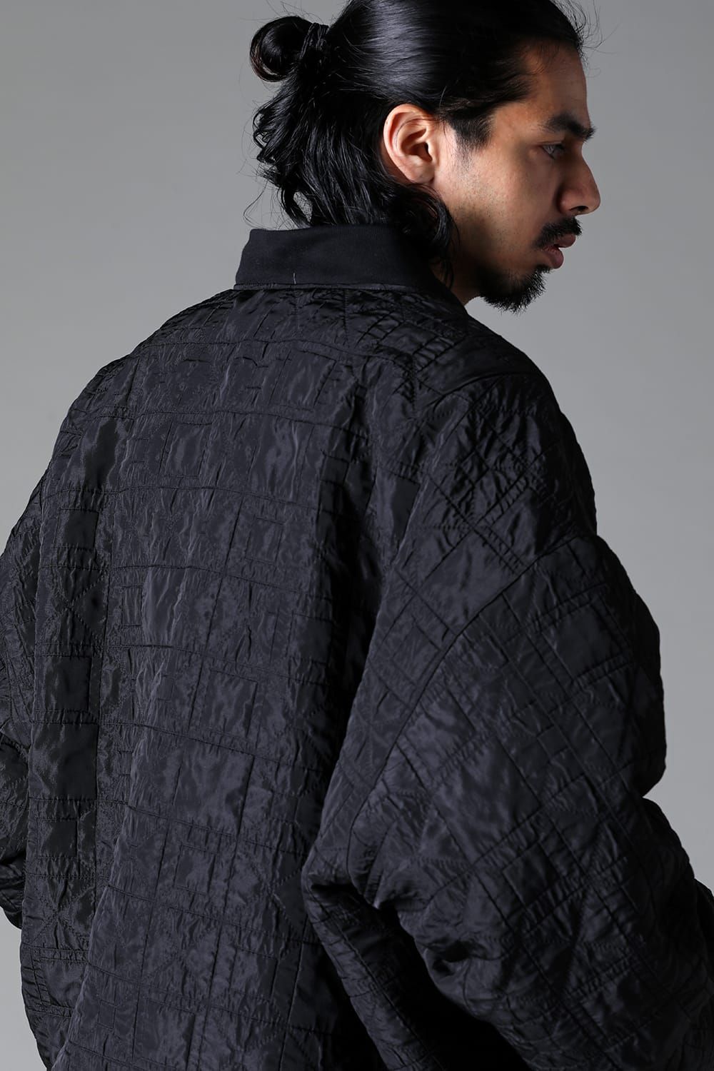 《2025AW先行予約》Geometry Jumbo Hooded MA-1 Blouson"Black" / ジオメトリージャンボフーデッドMA-1ブルゾン"ブラック"