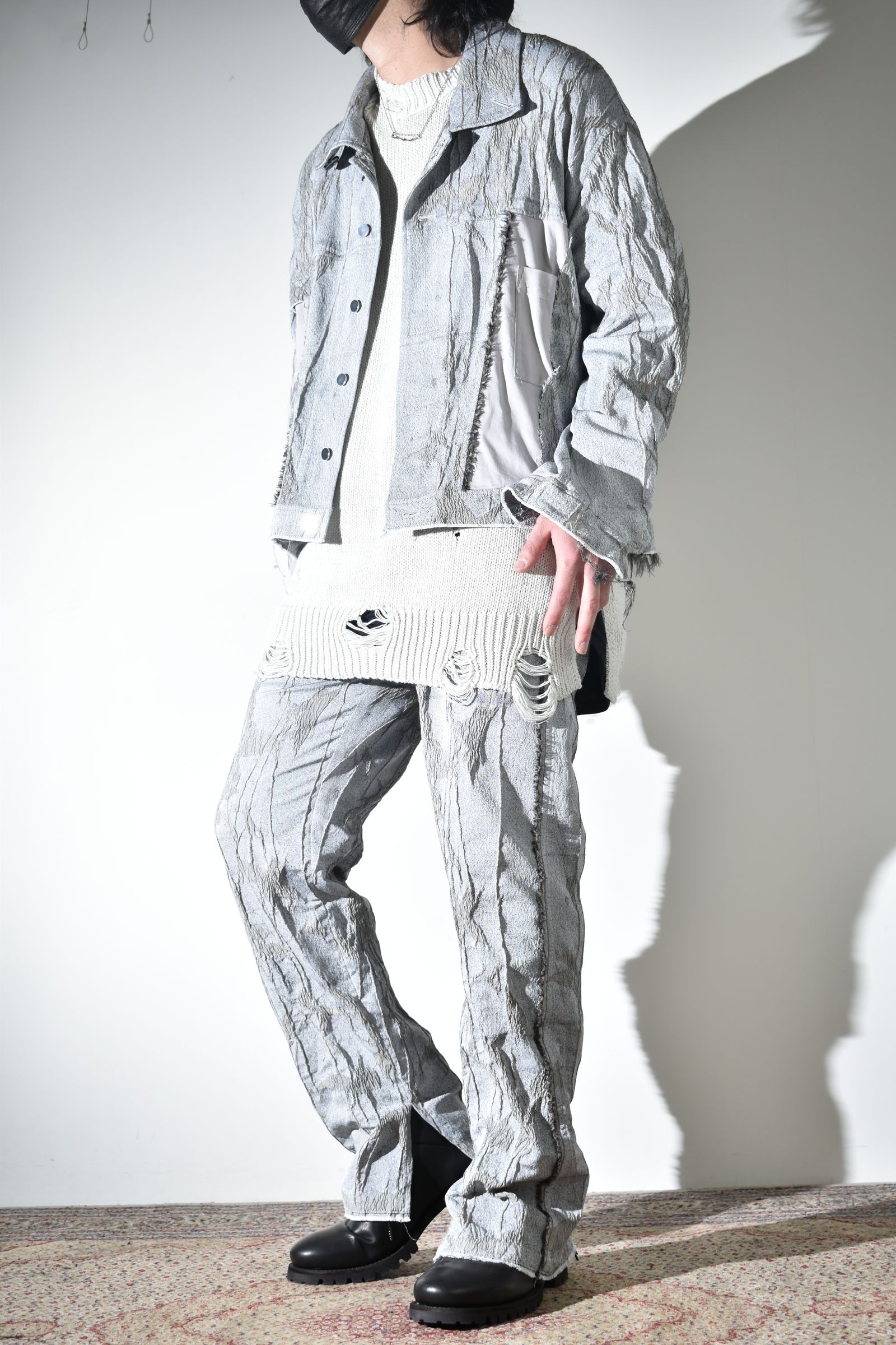 Licht Bestreben 2026SS クリーンな配色に退廃的にジャガードを施したセットアップ