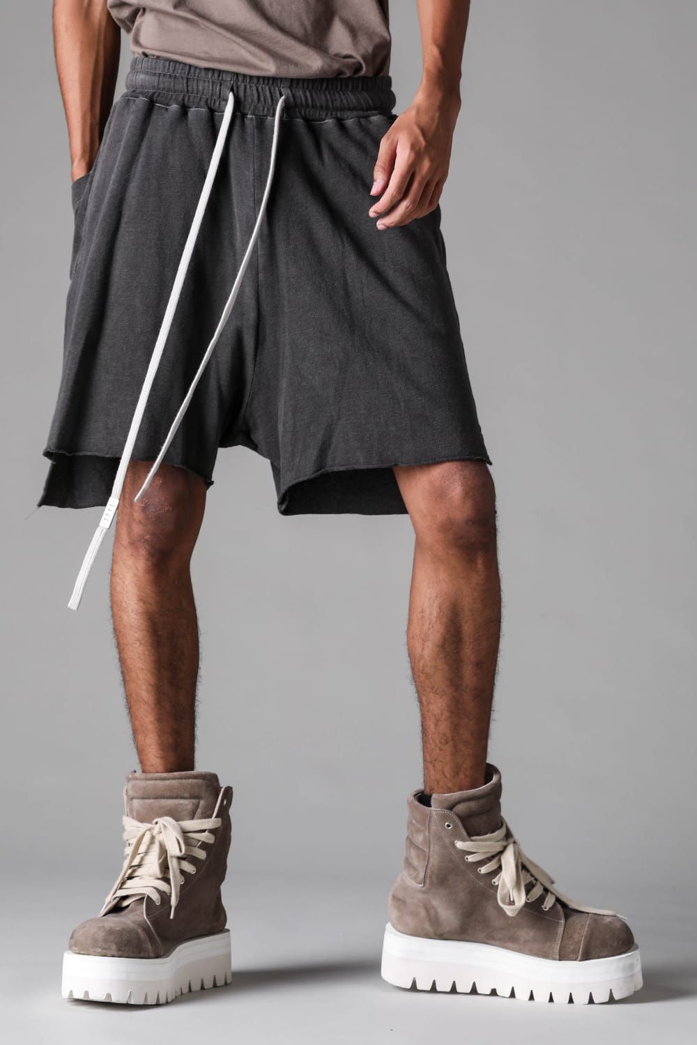 《2027SS先行予約》Sumi Dyed Lightweight French Terry Side Slit Shorts"L.Grey / D.Grey" / 墨染ミニ裏毛サイドスリットショーツ"ライトグレー / ダークグレー"