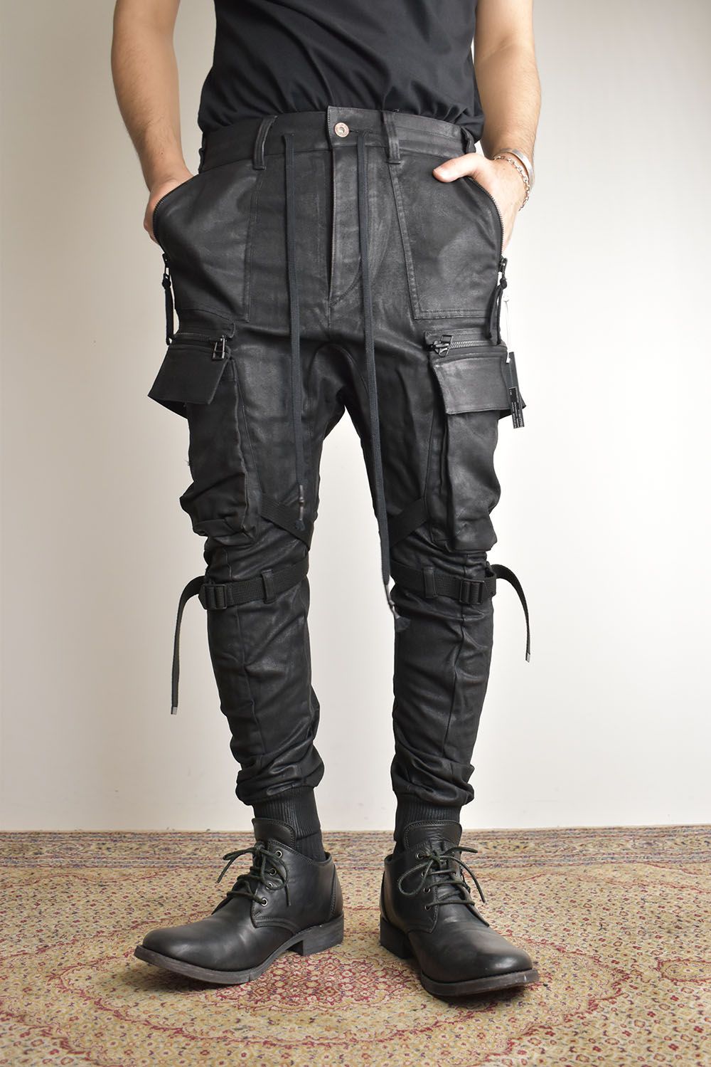 Product-Coated Jersey-Like Denim Cargo Jog Pants"Black" / 製品コーティングジャージーライクデニムカーゴジョグパンツ"ブラック"