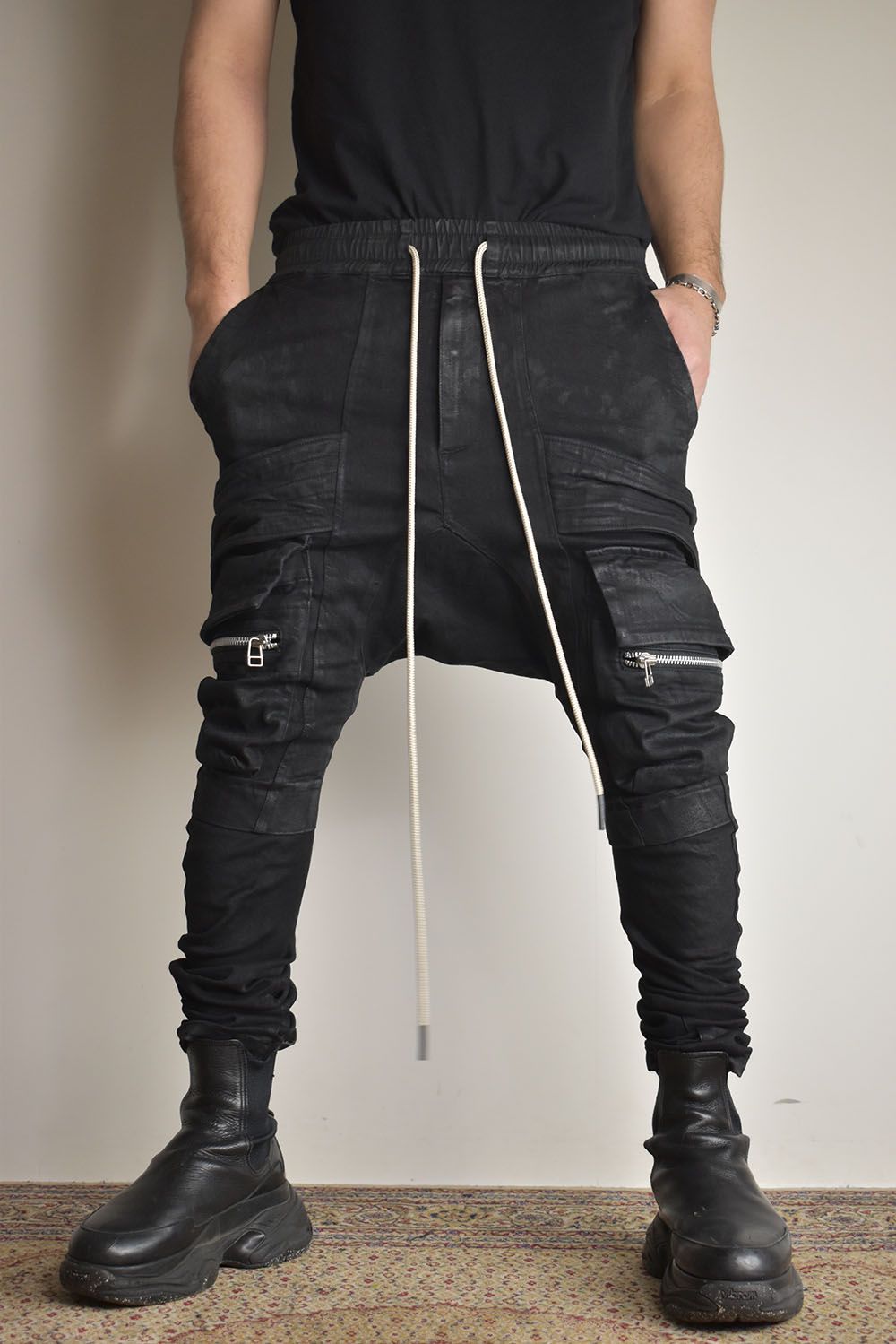 《2025AW先行予約》Denim Coating Cargo Sarouel Skinny"Black" / デニムコーティングカーゴサルエルスキニー"ブラック"