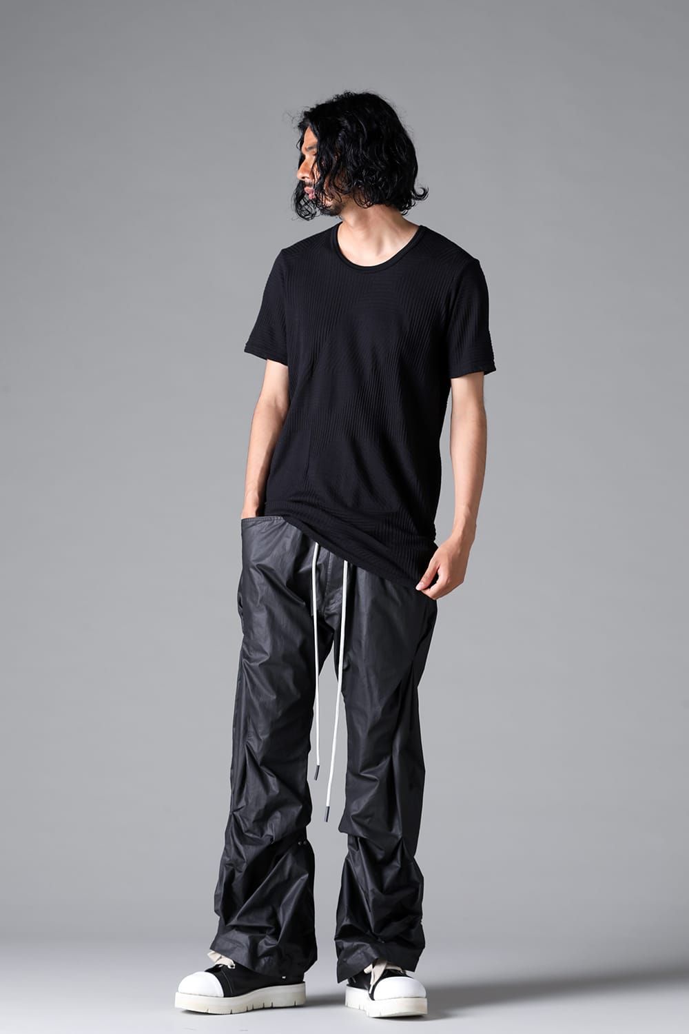 《2026SS先行予約》Coating Random Tuck Bootcut Pants"Black" / コーティングランダムタックブーツカットパンツ"ブラック"