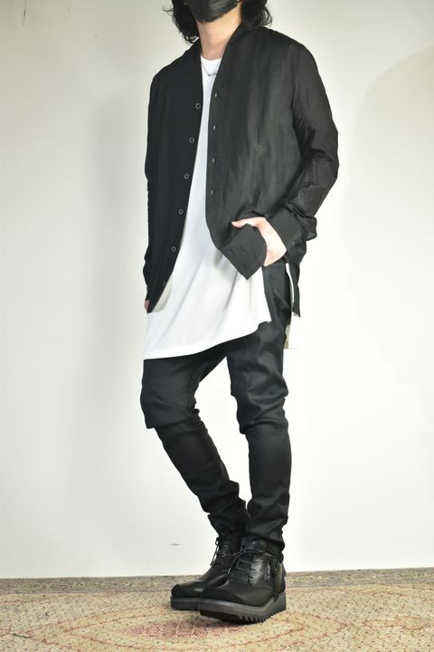 ソリッドでも快適な生地感