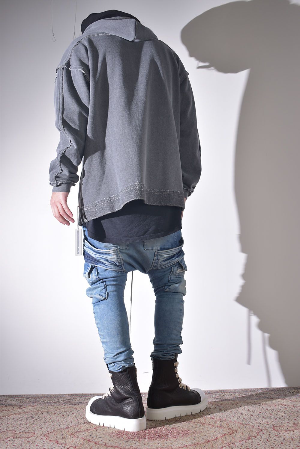 インディゴ × ピグメントグレー