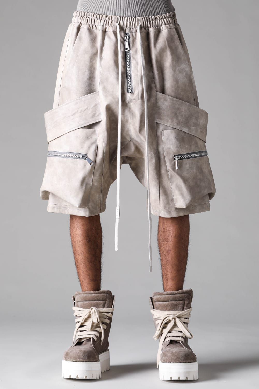 《2027SS先行予約》Vegan Leather Belt Cargo Sarrouel Shorts"Black / L.Beige" / ヴィーガンレザーベルトカーゴサルエルショーツ"ブラック / ライトベージュ"