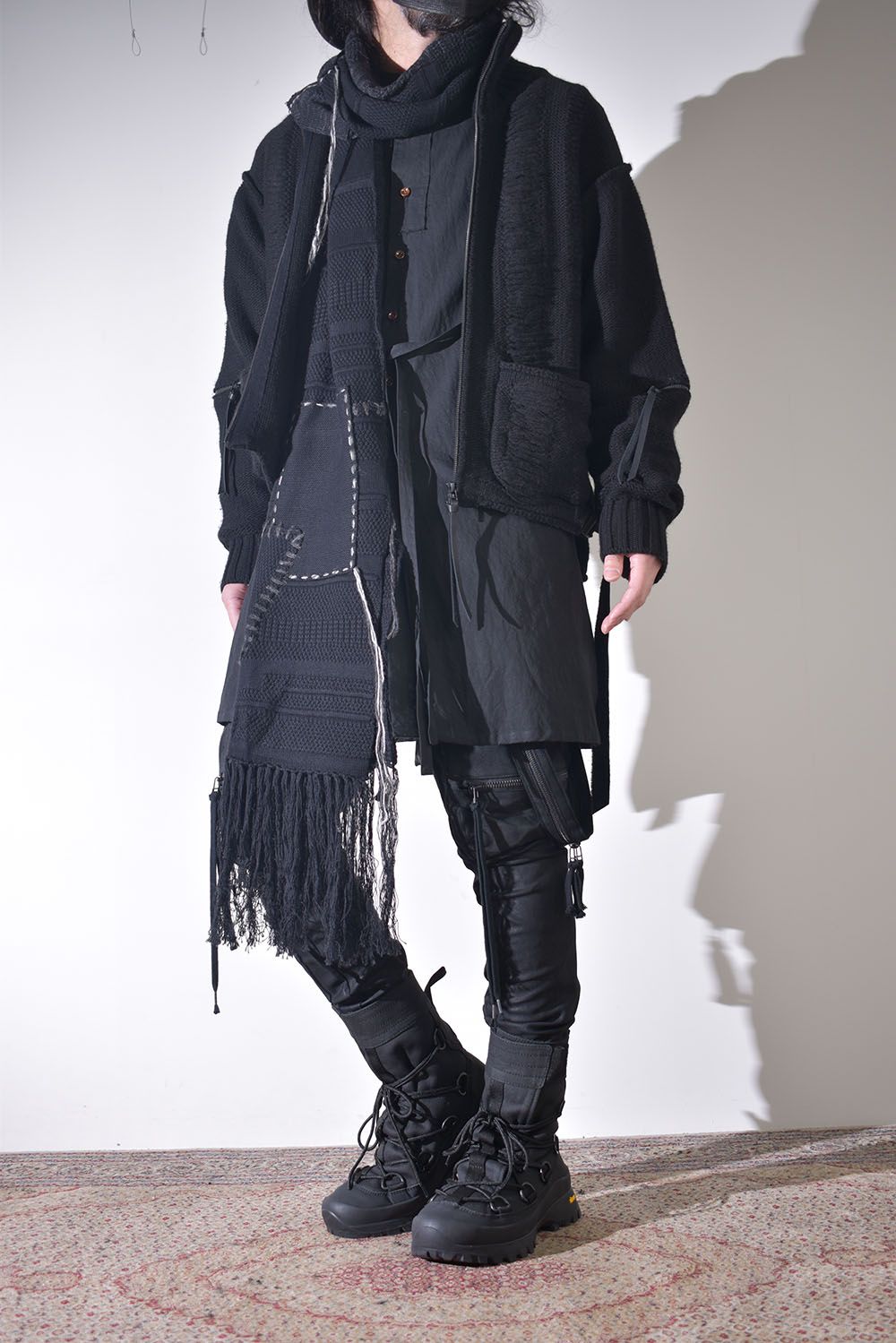 冬のニットジャケットスタイル