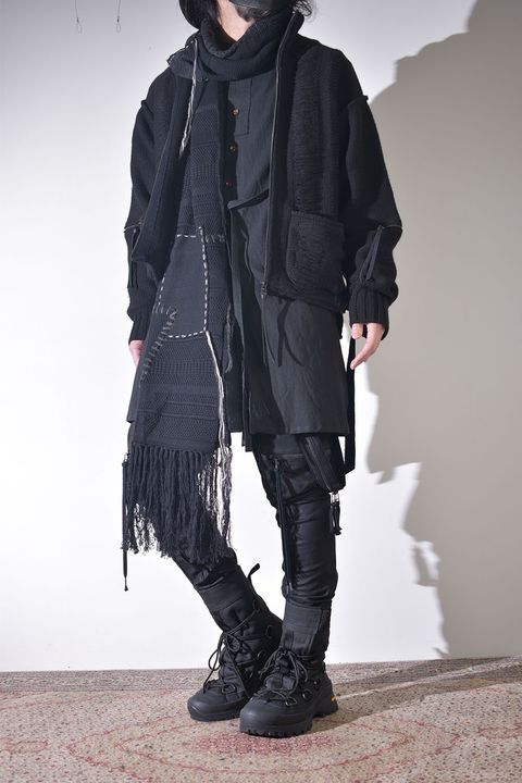 冬のニットジャケットスタイル