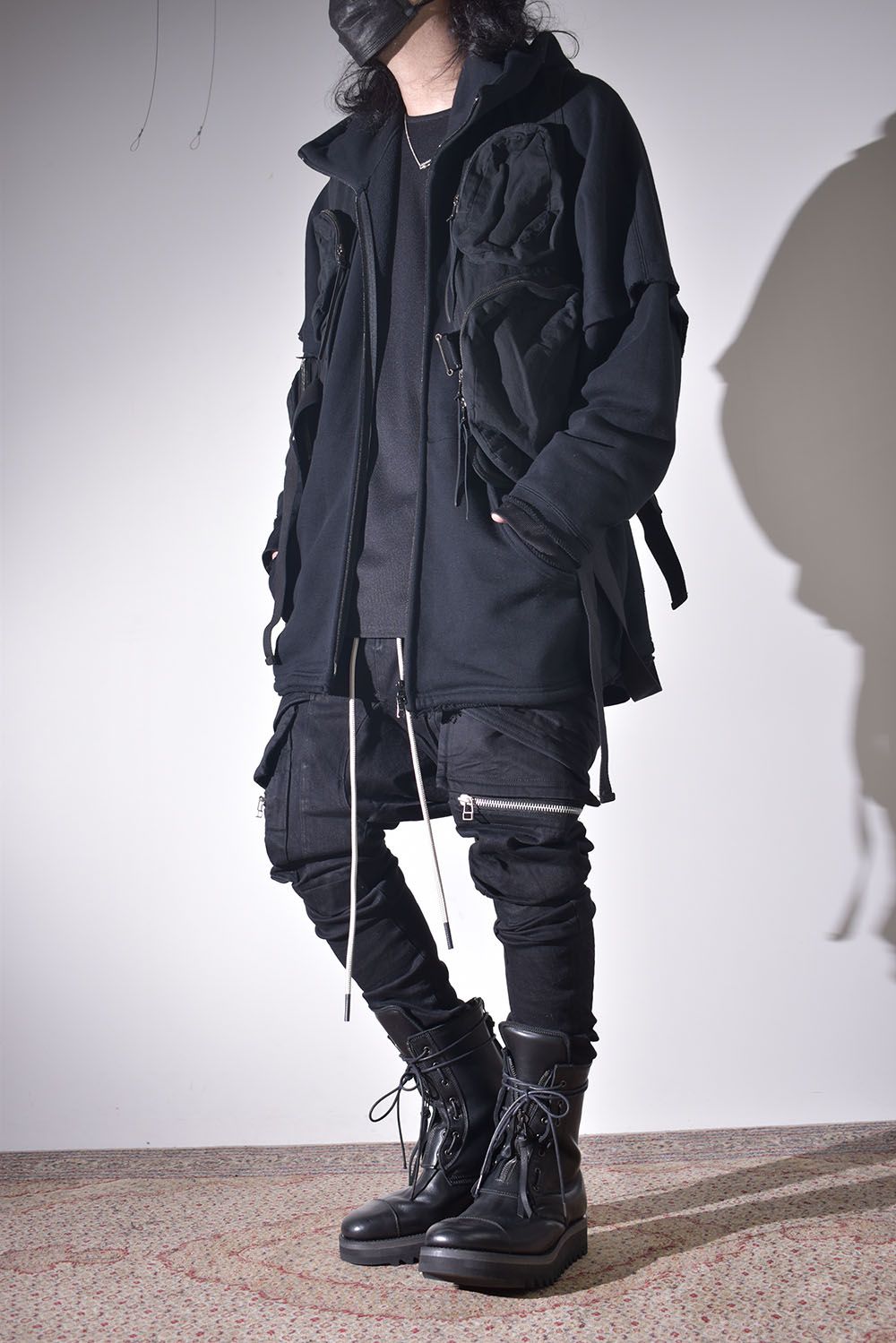 ドルマンスリーブにも重ねられるベスト