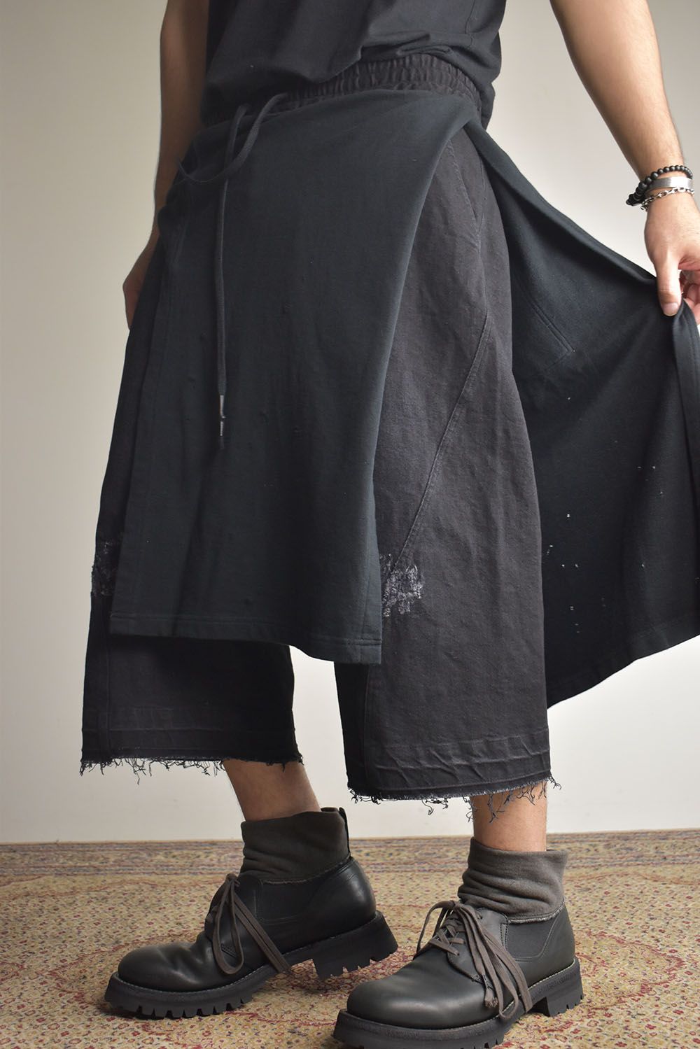 Stretch Denim Distressed Apron Wide Cropped Pants "Black" / ストレッチデニムダメージエプロンワイドクロップドパンツ"ブラック"