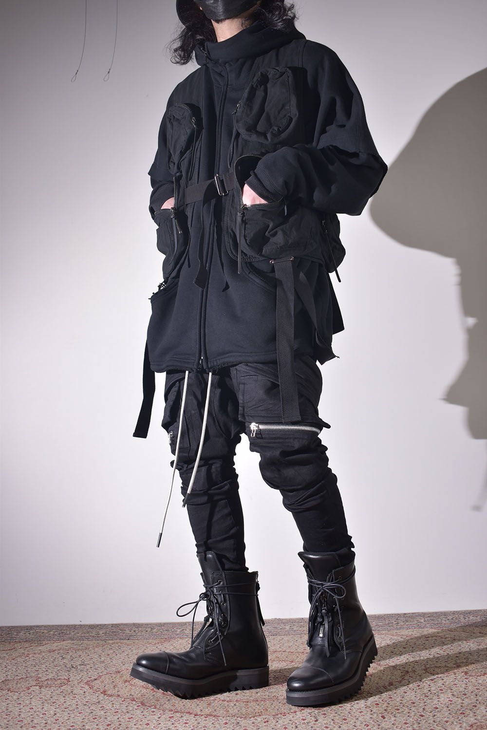 ドルマンスリーブにも重ねられるベスト