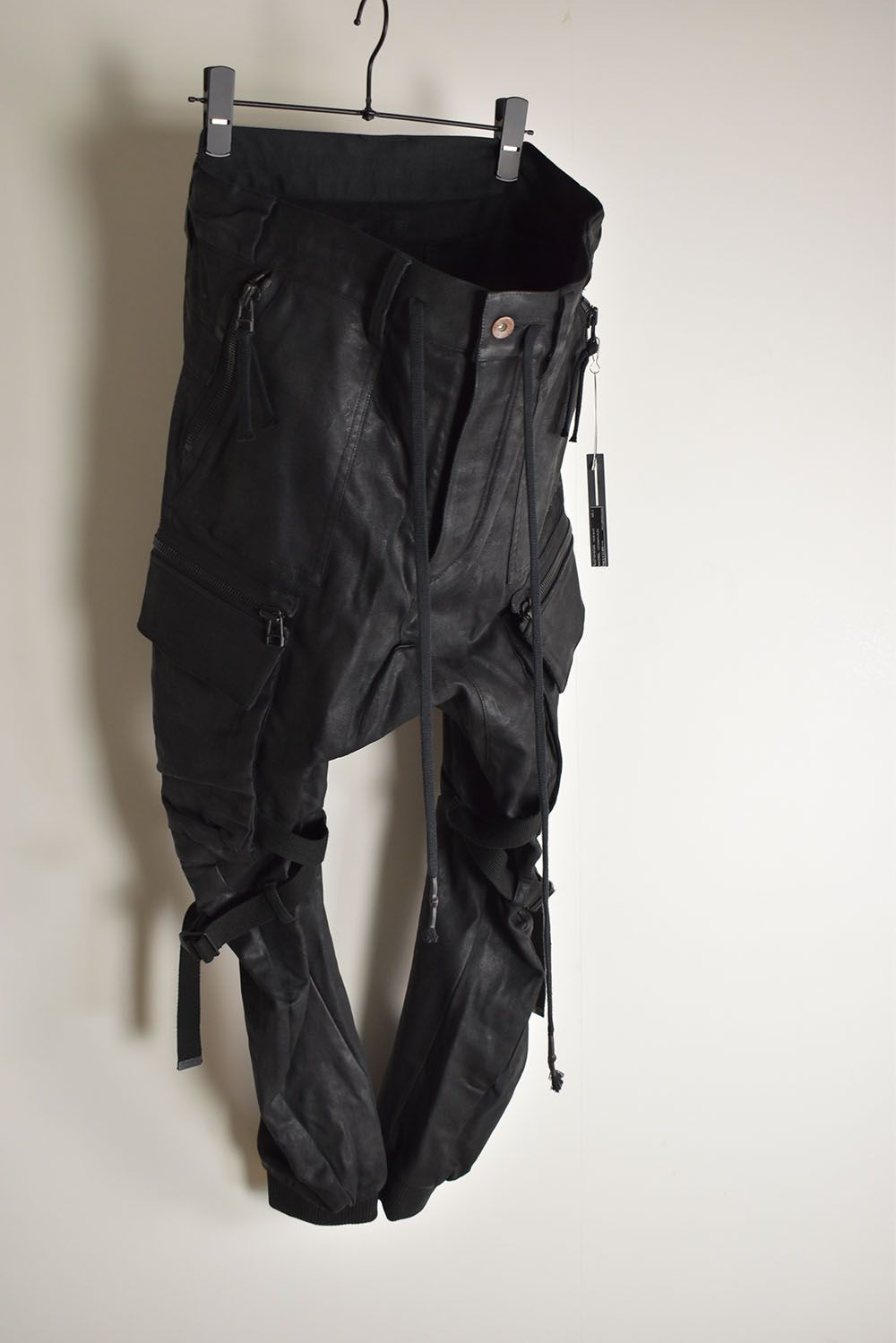 Product-Coated Jersey-Like Denim Cargo Jog Pants"Black" / 製品コーティングジャージーライクデニムカーゴジョグパンツ"ブラック"