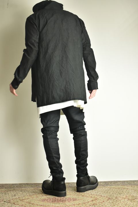 ソリッドでも快適な生地感