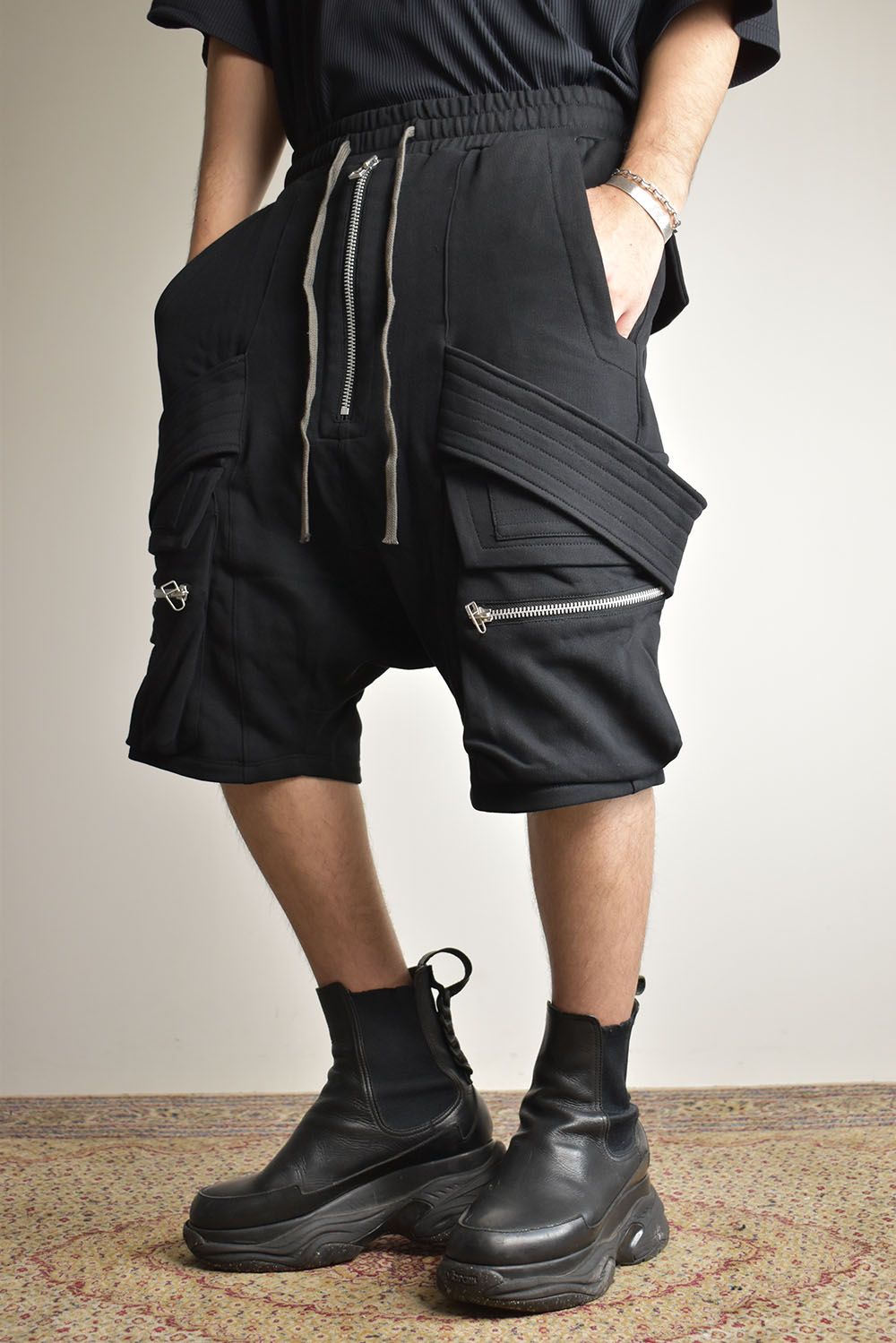 Belt Cargo Sweat Sarouel Shorts"Black" / ベルトカーゴスウェットサルエルショーツ"ブラック"