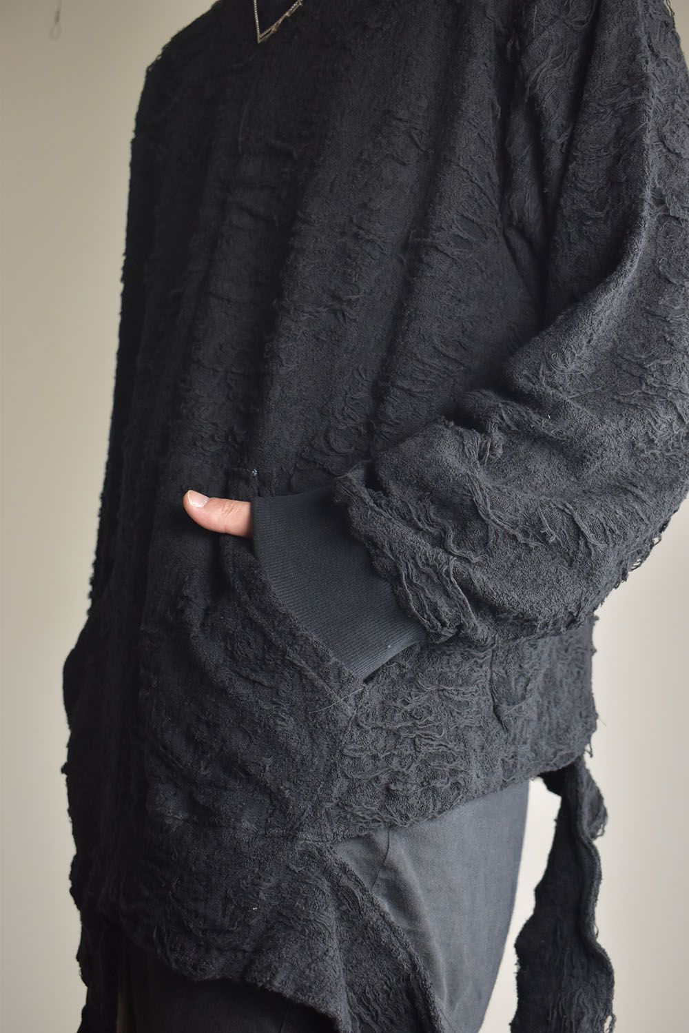 Damage Pile Arymmetry Crew Neck Top"Black" / ダメージパイル アシンメトリークルーネックトップ"ブラック"