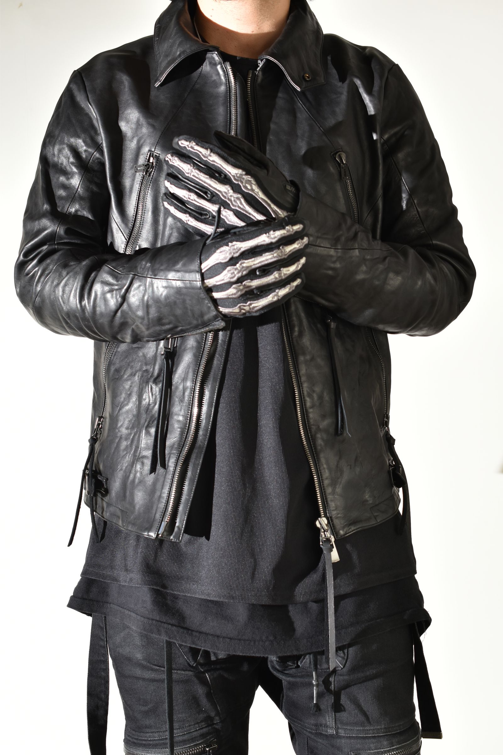 Horse Leather Embroidered Bone Gloves"Black" / ホースレザー刺繍ボーングローブ"ブラック"