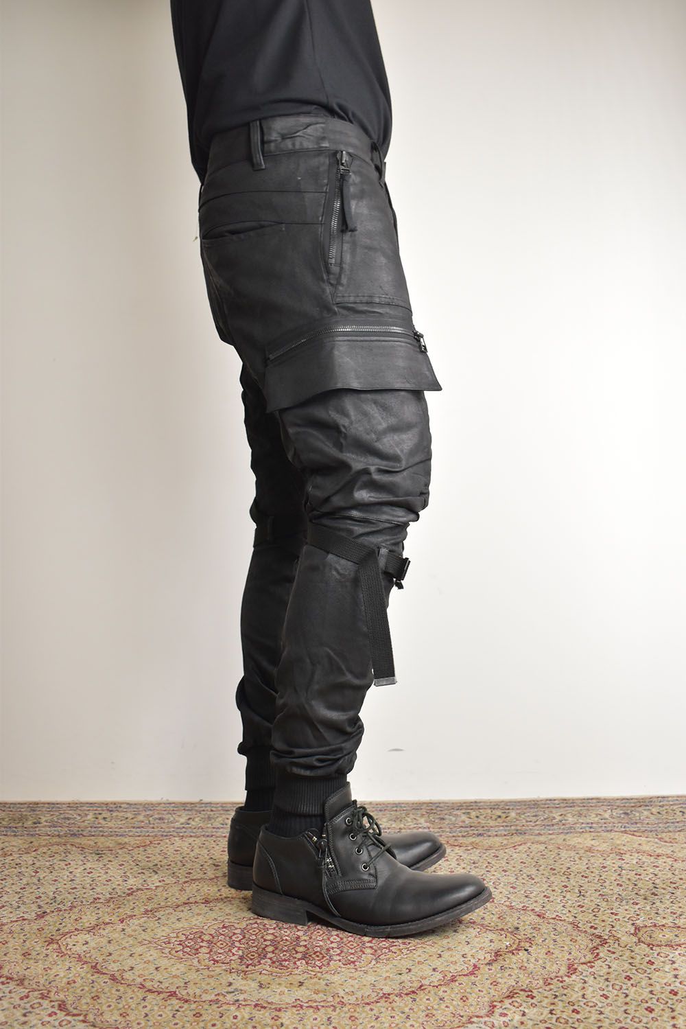 Product-Coated Jersey-Like Denim Cargo Jog Pants"Black" / 製品コーティングジャージーライクデニムカーゴジョグパンツ"ブラック"