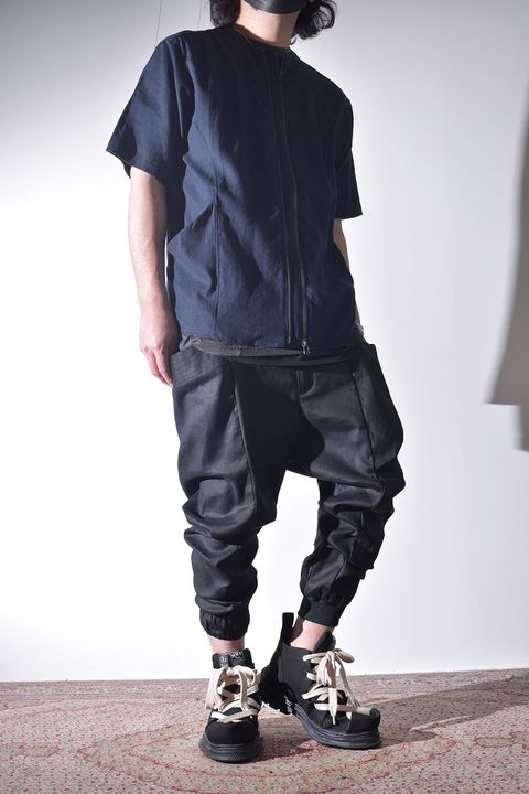 今期はハーフスリーブも展開