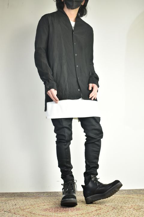 ソリッドでも快適な生地感