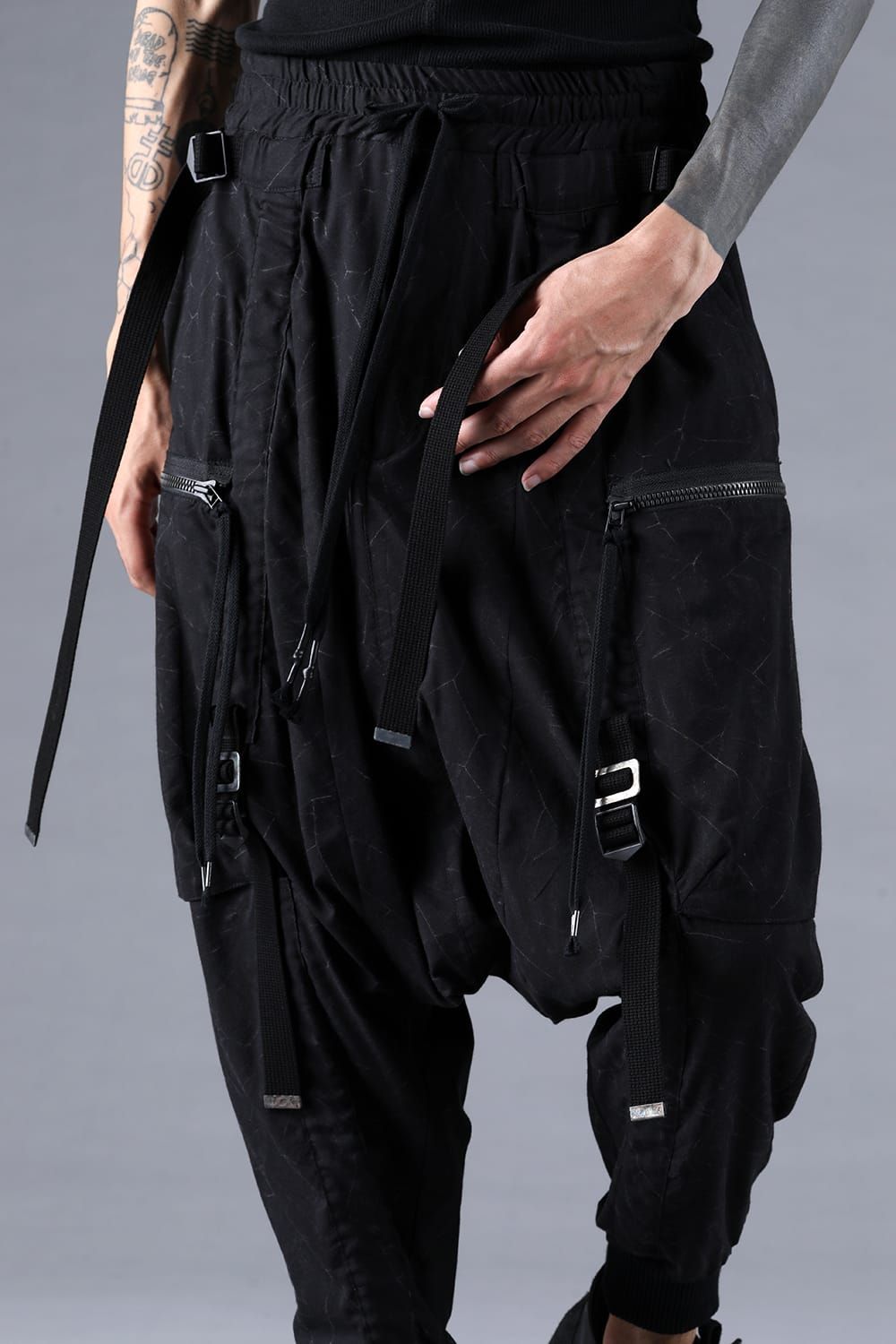 Catch Washer Bleach Belt Adjustable Sarouel Cargo Pants"Black" / キャッチワッシャーブリーチベルトアジャスタブルサルエルカーゴパンツ"ブラック"