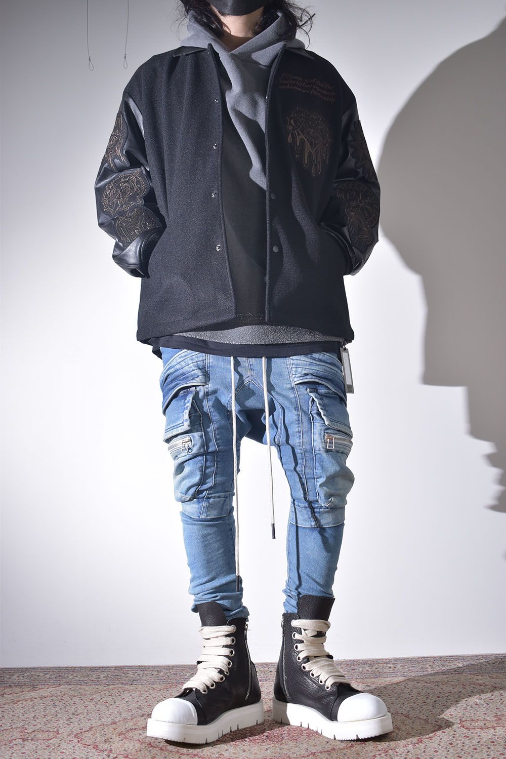 インディゴ × ピグメントグレー