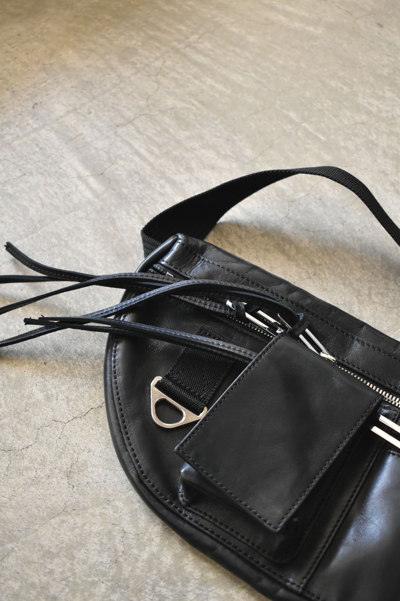 Leather Body Bag"Black" / レザーボディバッグ"ブラック"