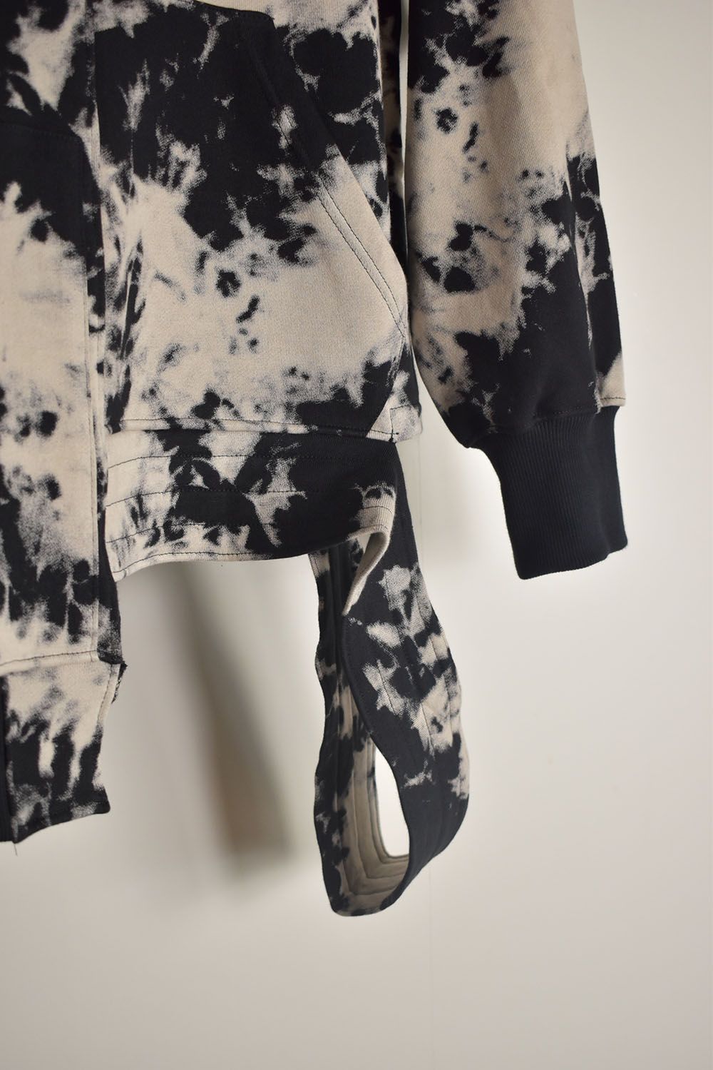 Discharge Pinting Asymmetry Hooded Top"Black×Ivory" /ディスチャージプリントアシンメトリーフーデッドトップ"ブラック×アイボリー"