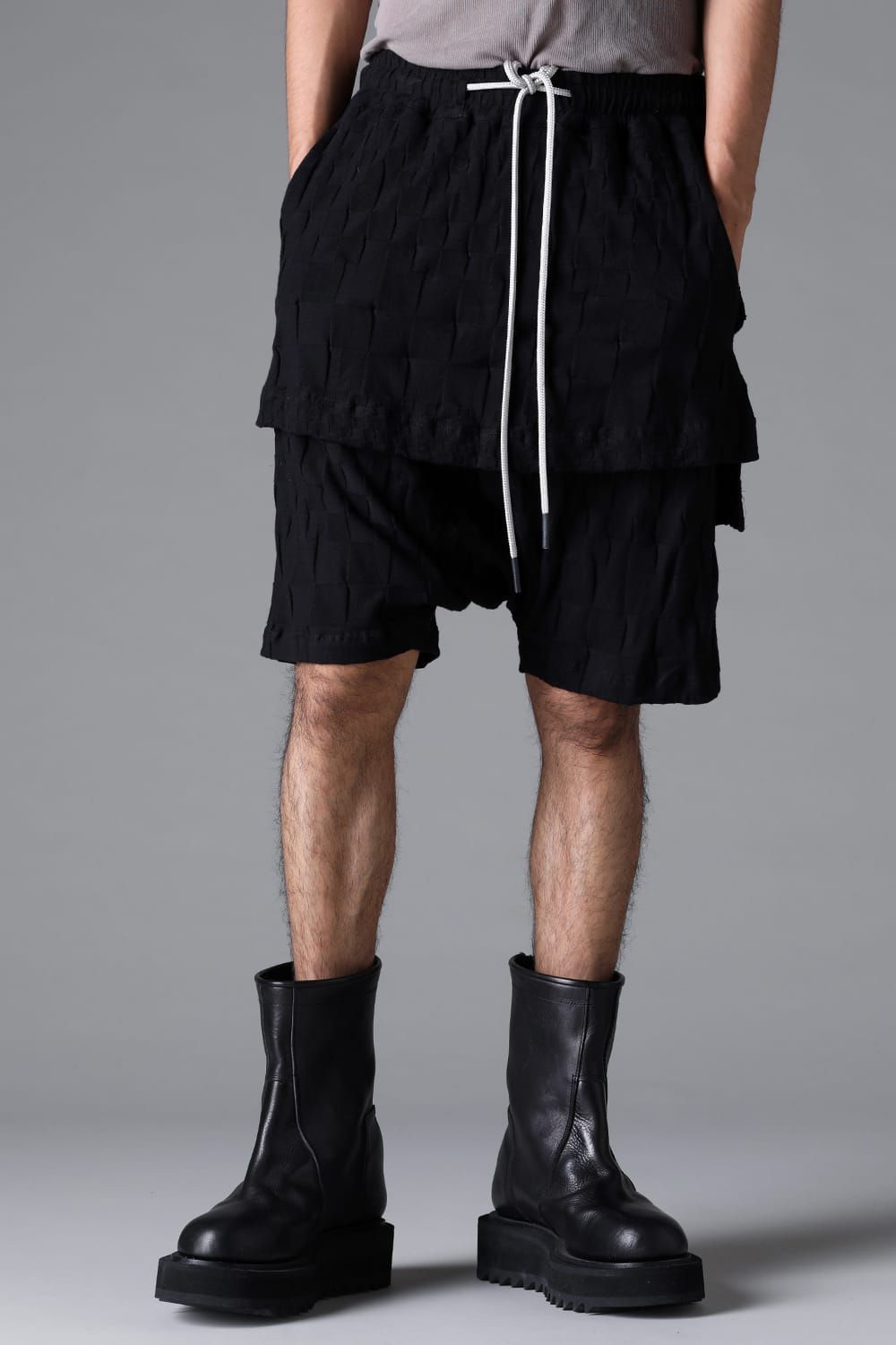 《2026SS先行予約》Gradient Plaid Pattern Layered Shorts"Black / Cream" / グラデーションチェックパターンレイヤードショーツ"ブラック/クリーム"