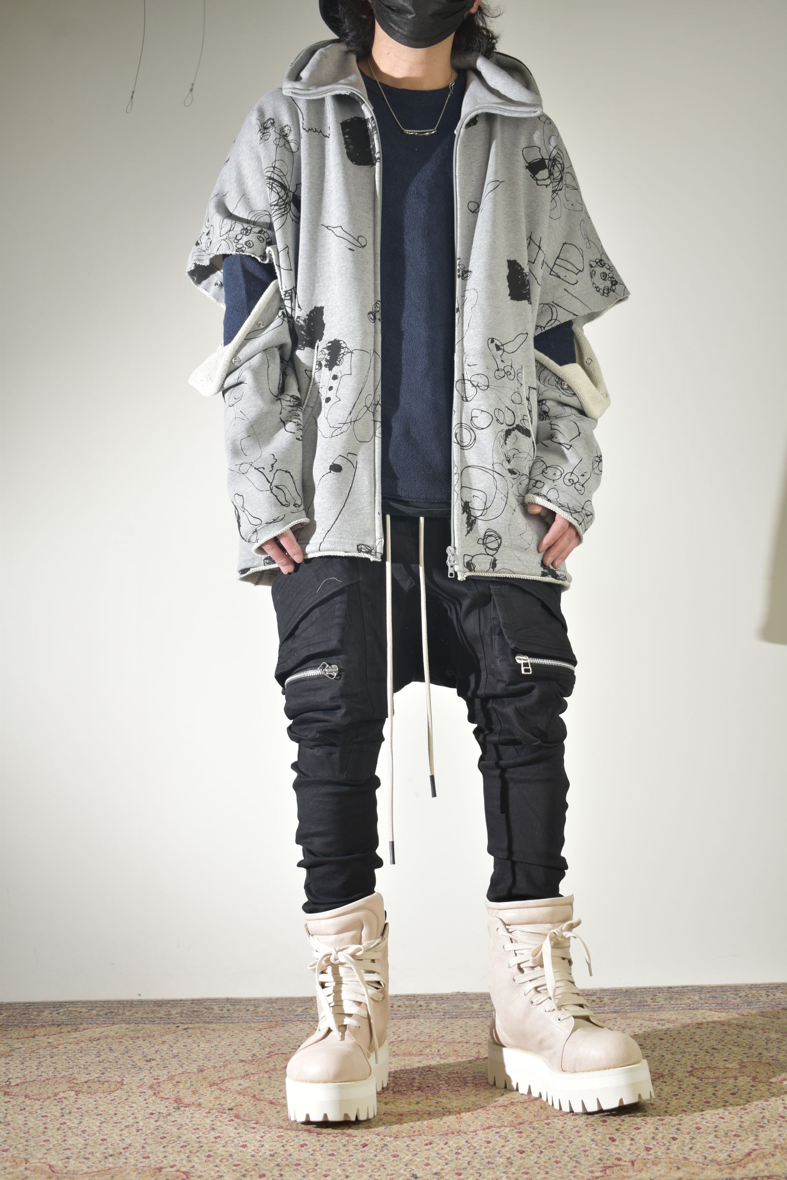 春夏らしいカジュアルミックス