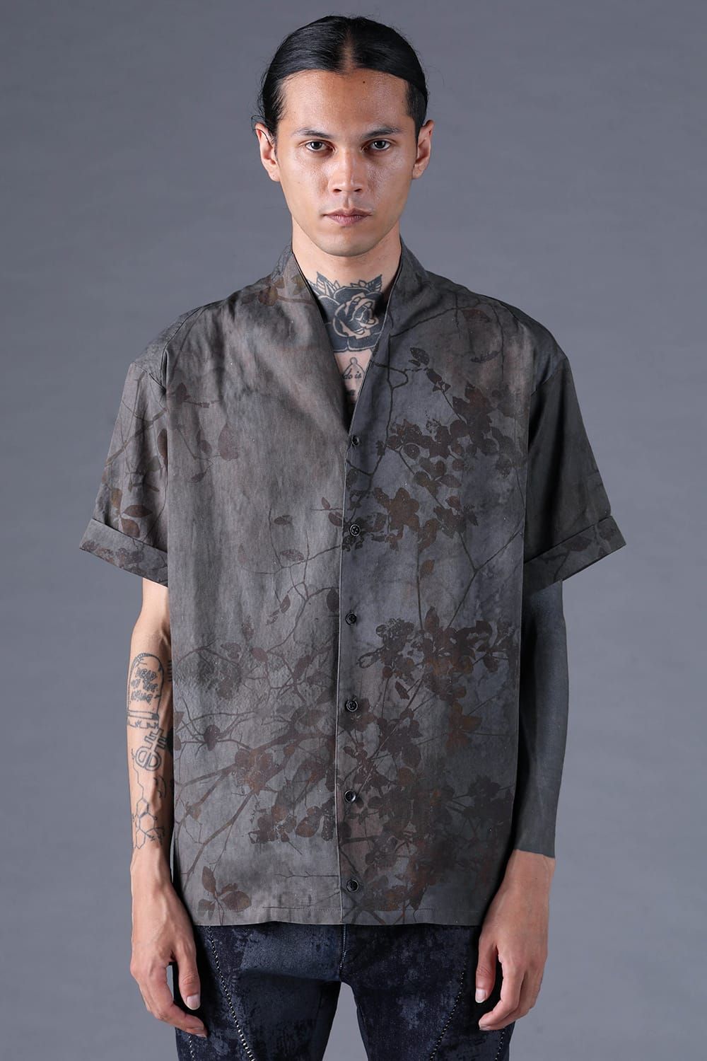 《2027SS先行予約分》Inkjet-Printed Shawl-Collar S/S Shirt "Charcoal" / インクジェットプリントショールカラーショートスリーブシャツ"チャコール"