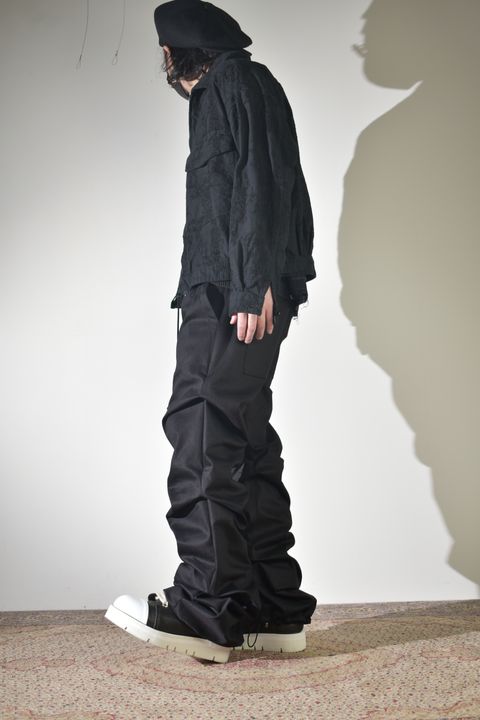 ブーツカット、早くもラス1