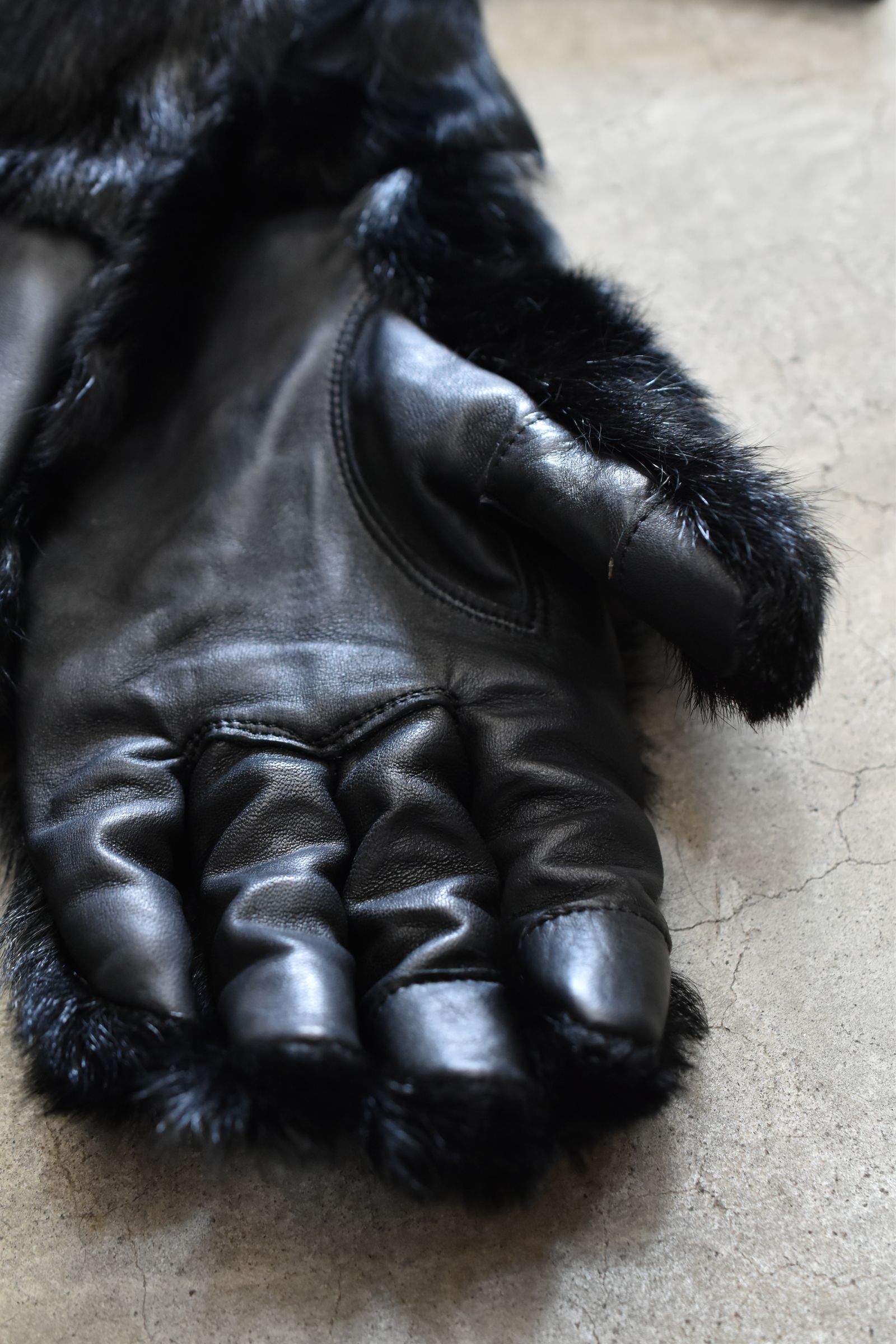 Goatfur and Horsehide Combination Gloves"Black" / ゴートファー×ホースレザーコンビネーショングローブ"ブラック"