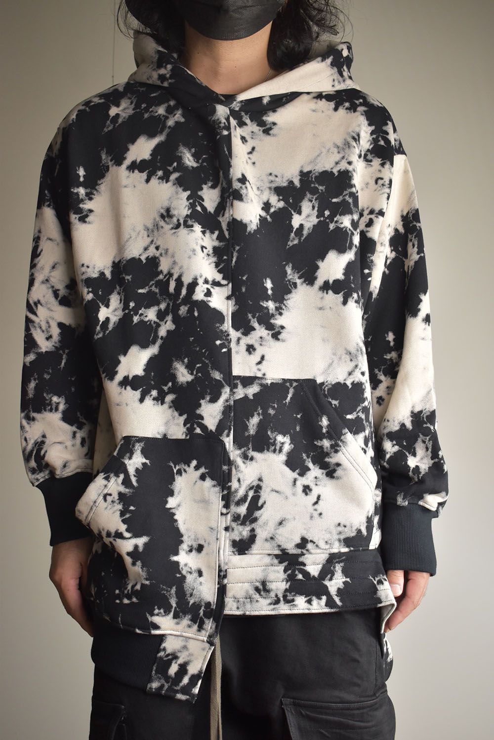 Discharge Pinting Asymmetry Hooded Top"Black×Ivory" /ディスチャージプリントアシンメトリーフーデッドトップ"ブラック×アイボリー"
