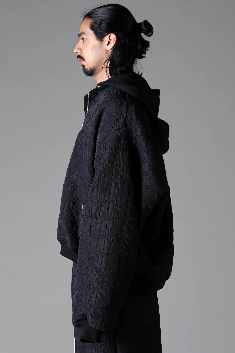 《2025AW先行予約》Geometry Jumbo Hooded MA-1 Blouson"Black" / ジオメトリージャンボフーデッドMA-1ブルゾン"ブラック"