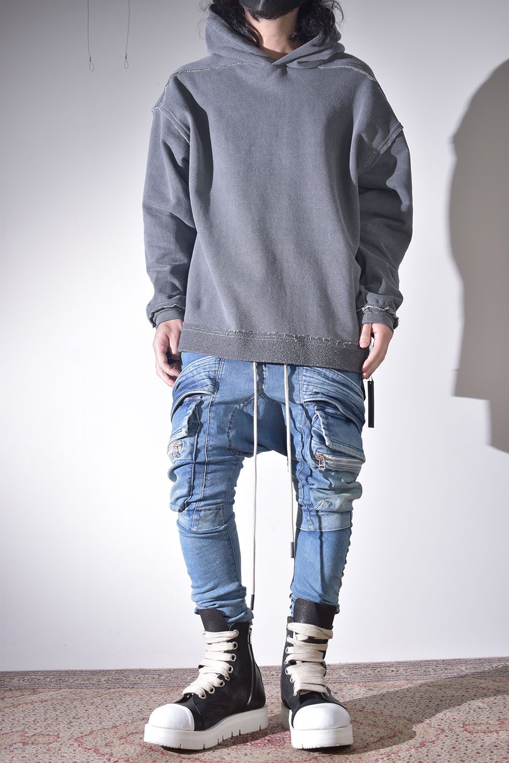 インディゴ × ピグメントグレー