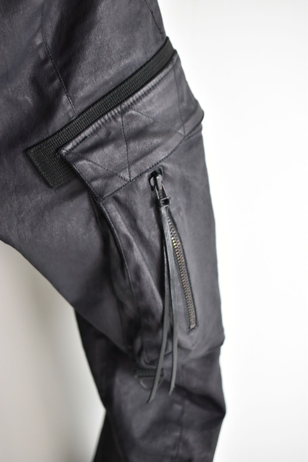 Carbon Coating Drop Crotch Cargo Slim Pants"Black" /カーボンコーディングドロップクロッチカーゴスリムパンツ"ブラック"