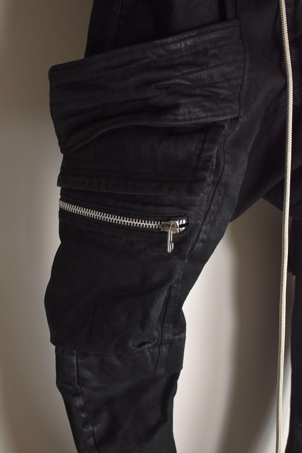 《2025AW先行予約》Denim Coating Cargo Sarouel Skinny"Black" / デニムコーティングカーゴサルエルスキニー"ブラック"