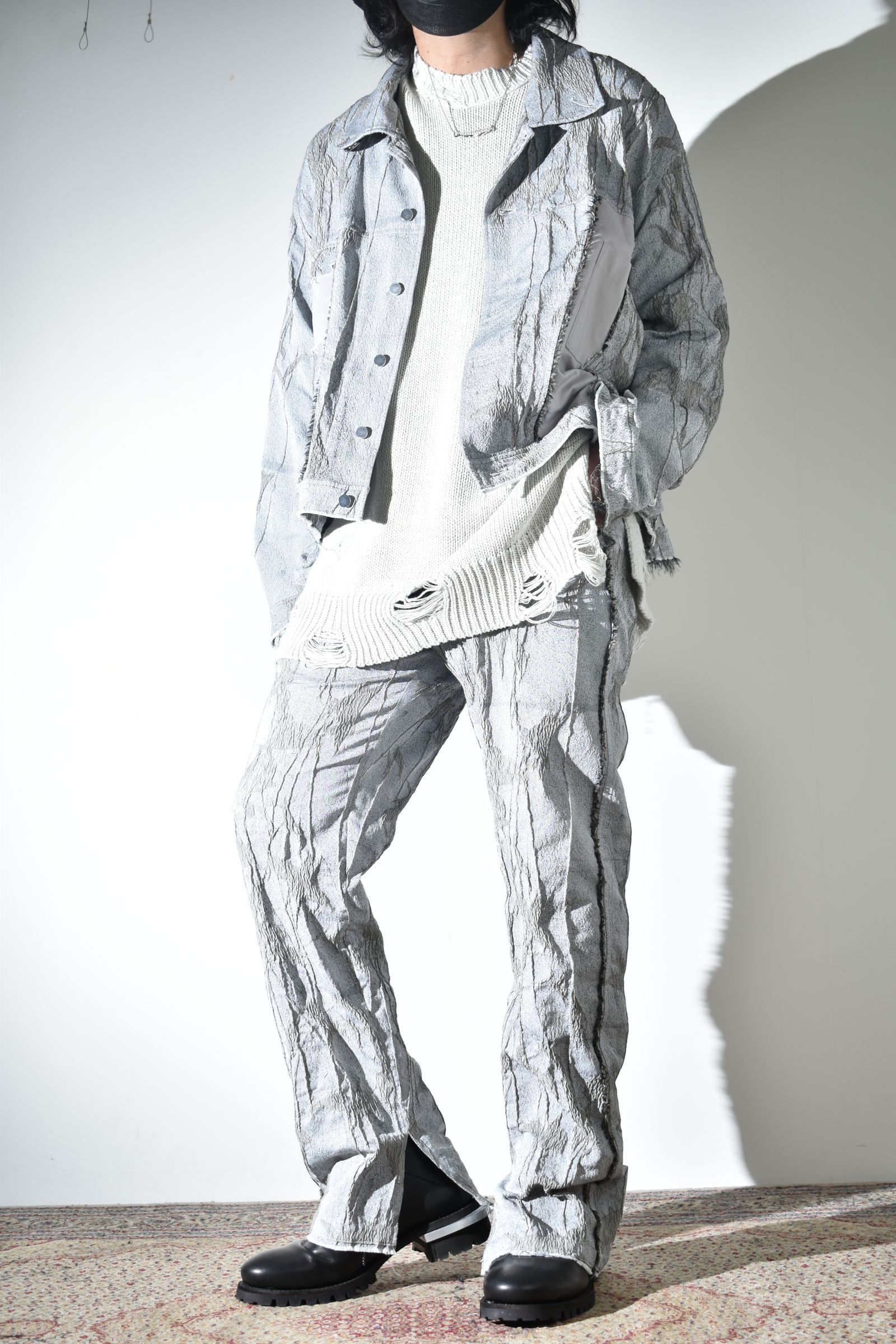 Licht Bestreben 2026SS クリーンな配色に退廃的にジャガードを施したセットアップ