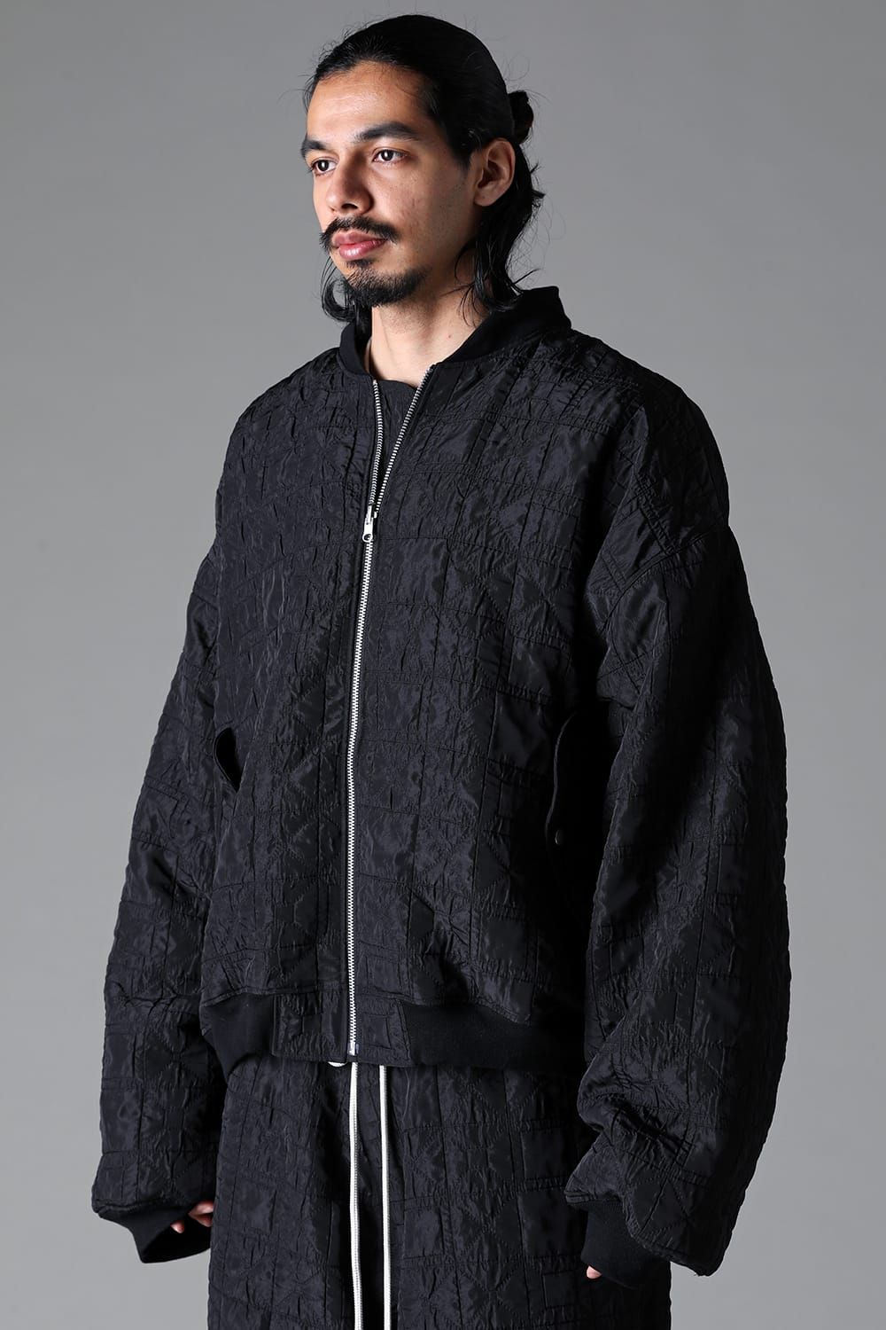 《2025AW先行予約》Geometry Jumbo Hooded MA-1 Blouson"Black" / ジオメトリージャンボフーデッドMA-1ブルゾン"ブラック"