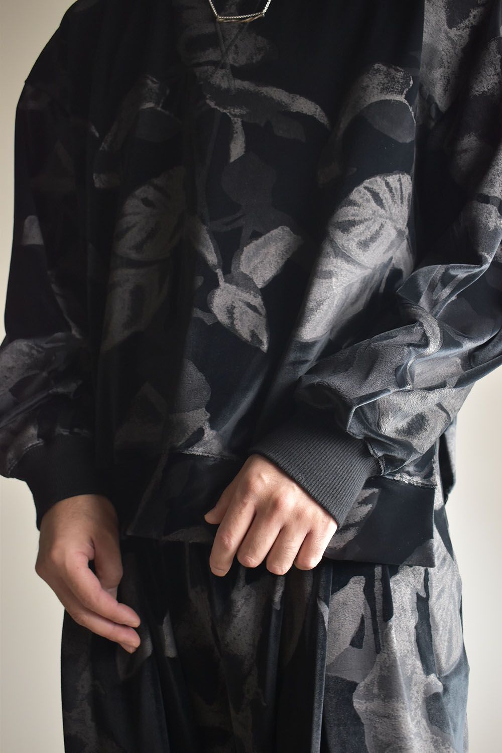 Crew Neck Side Vent Pullover"Black" / クルーネックサイドベンツプルオーバー"ブラック"