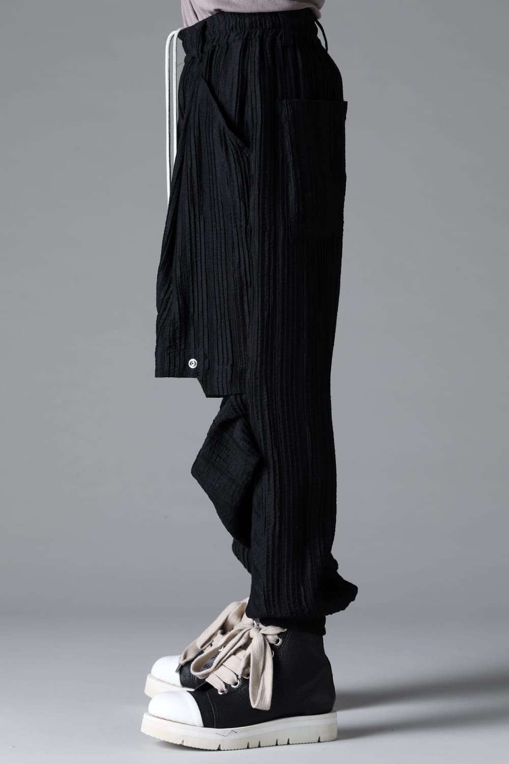 《2026SS先行予約》Front Tuck wide Jogger Pants"Black / Sand" /フロントタックワイドジョガーパンツ"ブラック/サンド"