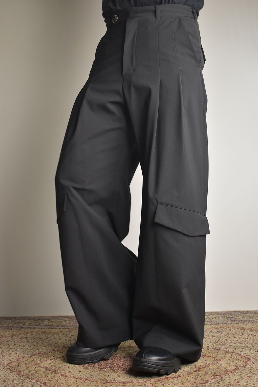 Shingle Flap Baggy Trousers "Black" / シンフラップバギートラウザー"ブラック"