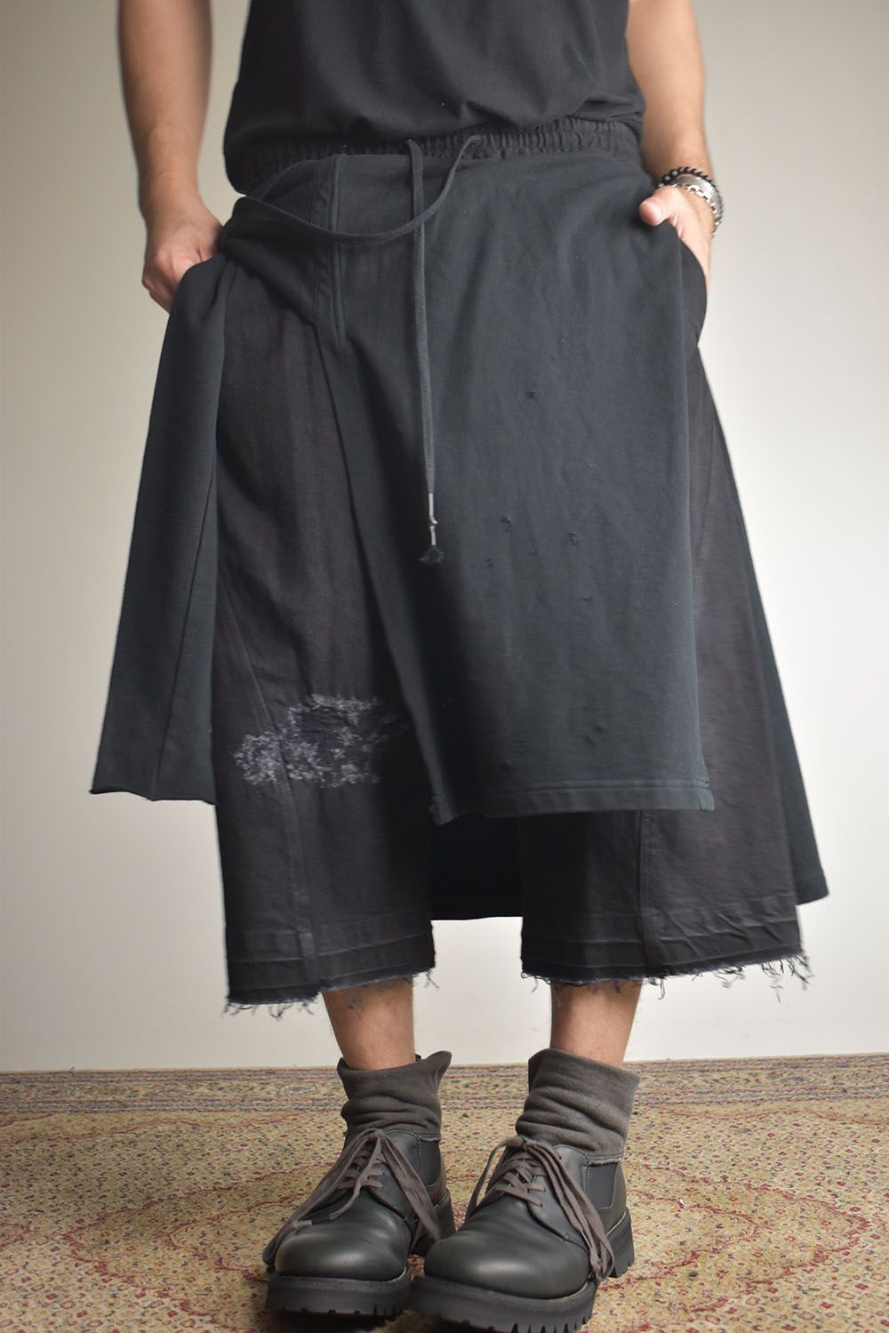 Stretch Denim Distressed Apron Wide Cropped Pants "Black" / ストレッチデニムダメージエプロンワイドクロップドパンツ"ブラック"
