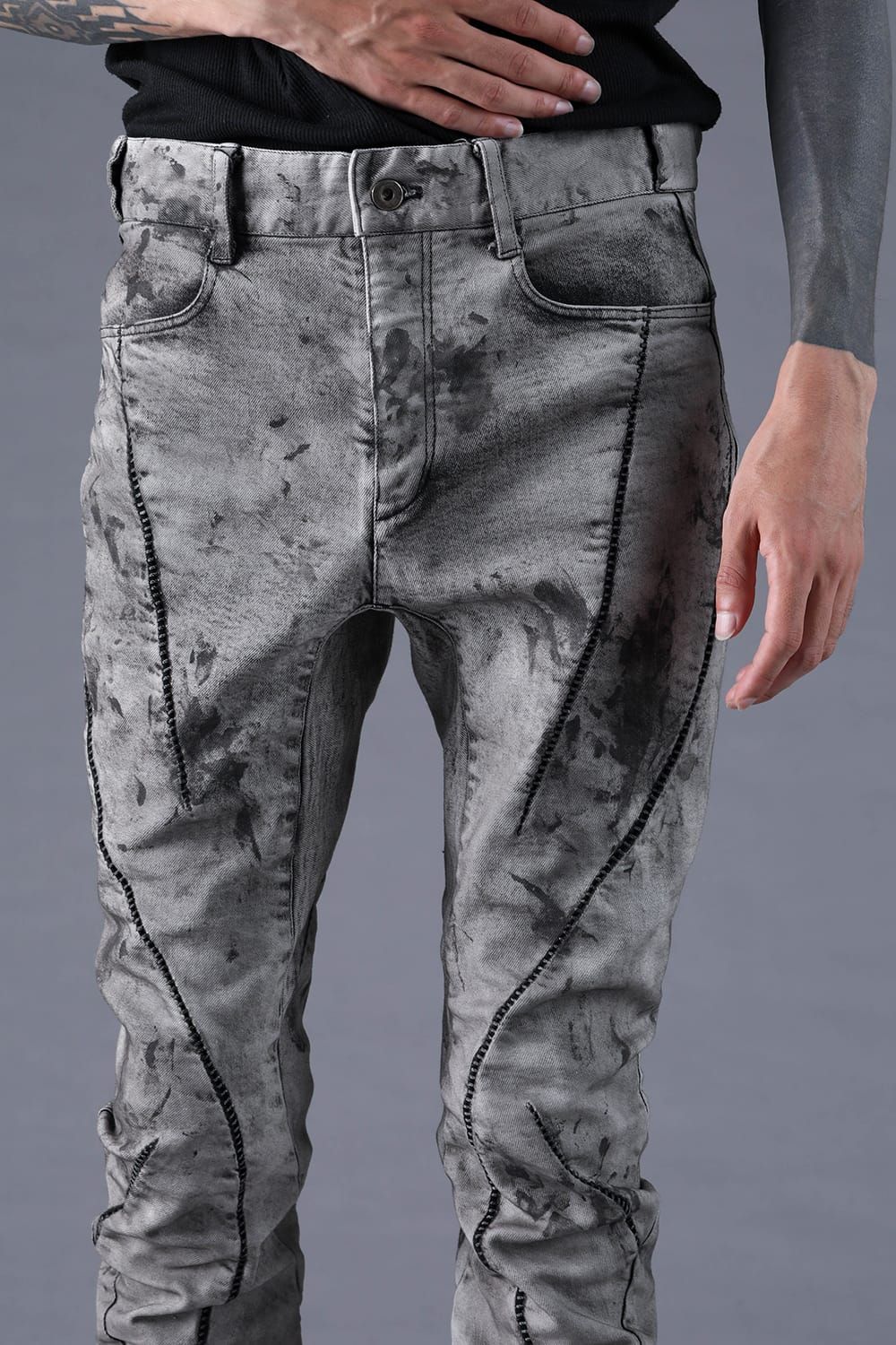 《2027SS先行予約分》Dirty Finish Overlock Twist Curve Pants"Dusty White" / ダーティ加工オーバーロックツイストカーブパンツ "ダスティホワイト"