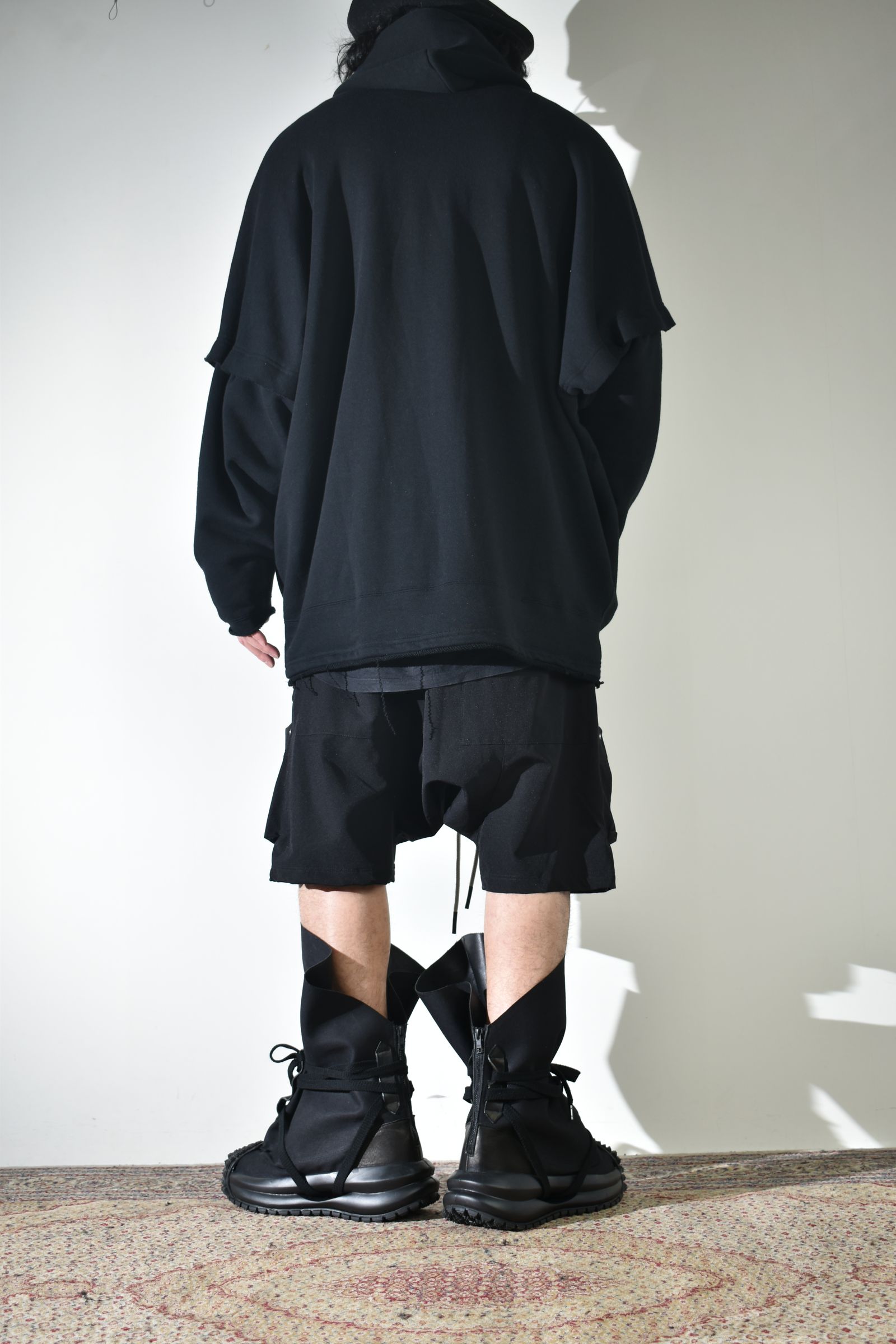 2Wayで着られる着用シーズンの長いスウェット