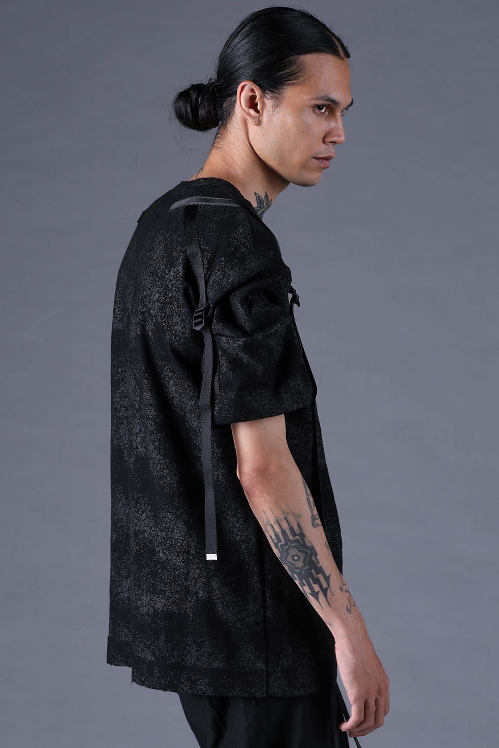 《2027SS先行予約分》Crack-Coated Jersey Belt-Adjustable S/S T-Shirt"Black" / クラックコーティングジャージーベルトアジャストショートスリーブTee"ブラック"