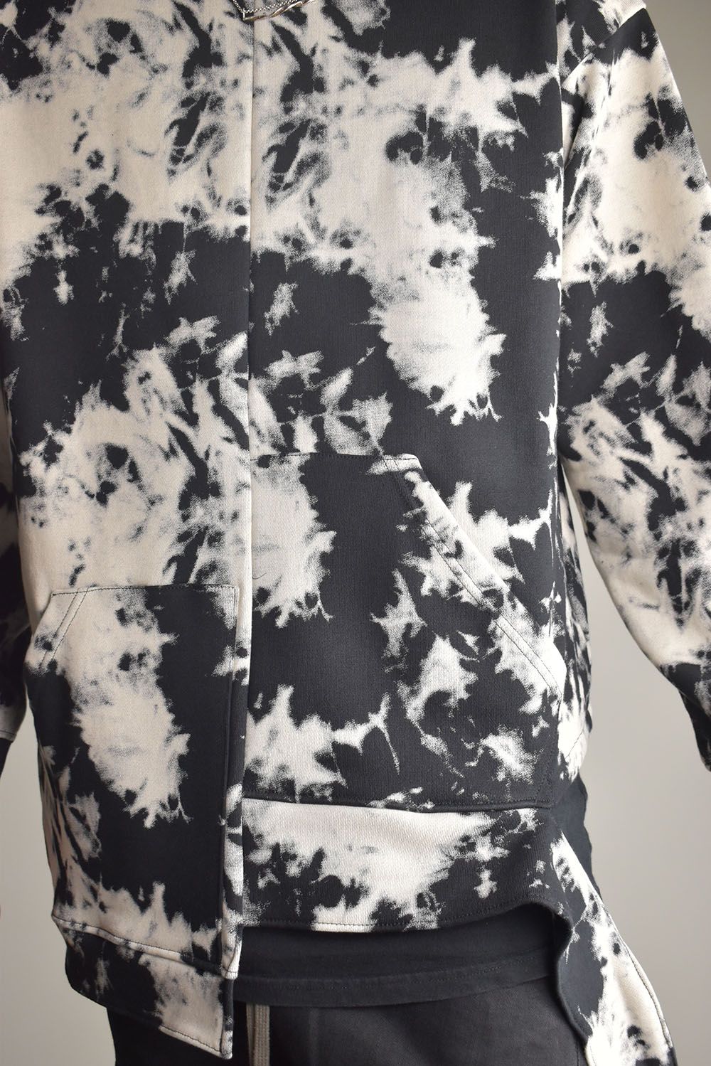 Discharge Pinting Asymmetry Crew Neck Top"Black×Ivory" /ディスチャージプリントアシンメトリークルーネックトップ"ブラック×アイボリー"