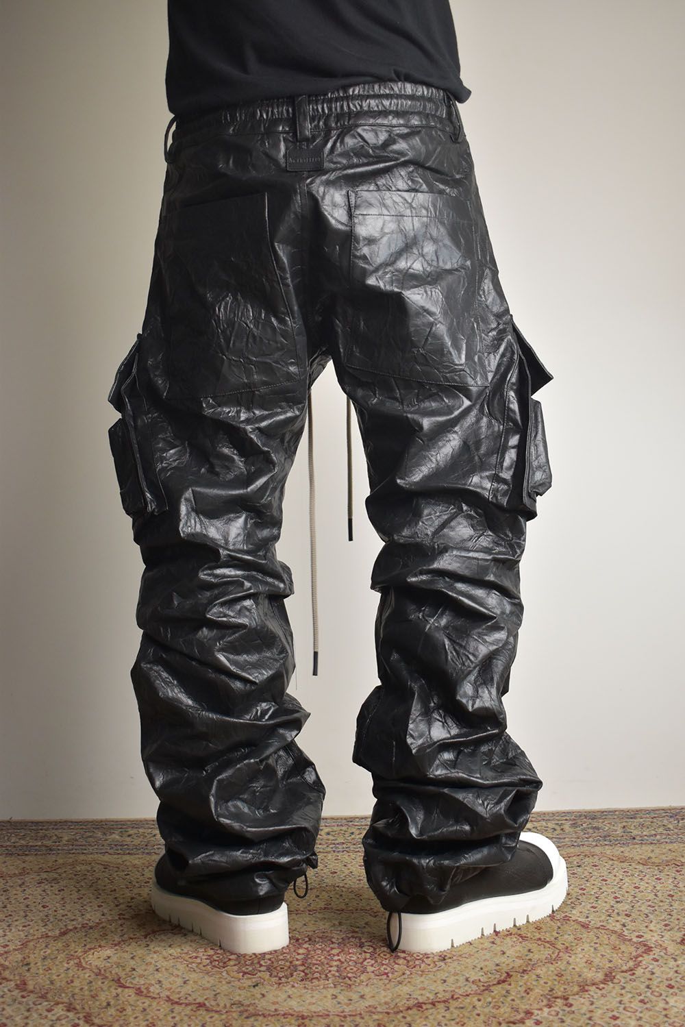 Washer Synthetic Leather Boots Cut Tuck Cargo Pants"Black " / ワッシャーシンセティックレザーブーツカットタックカーゴパンツ"ブラック"