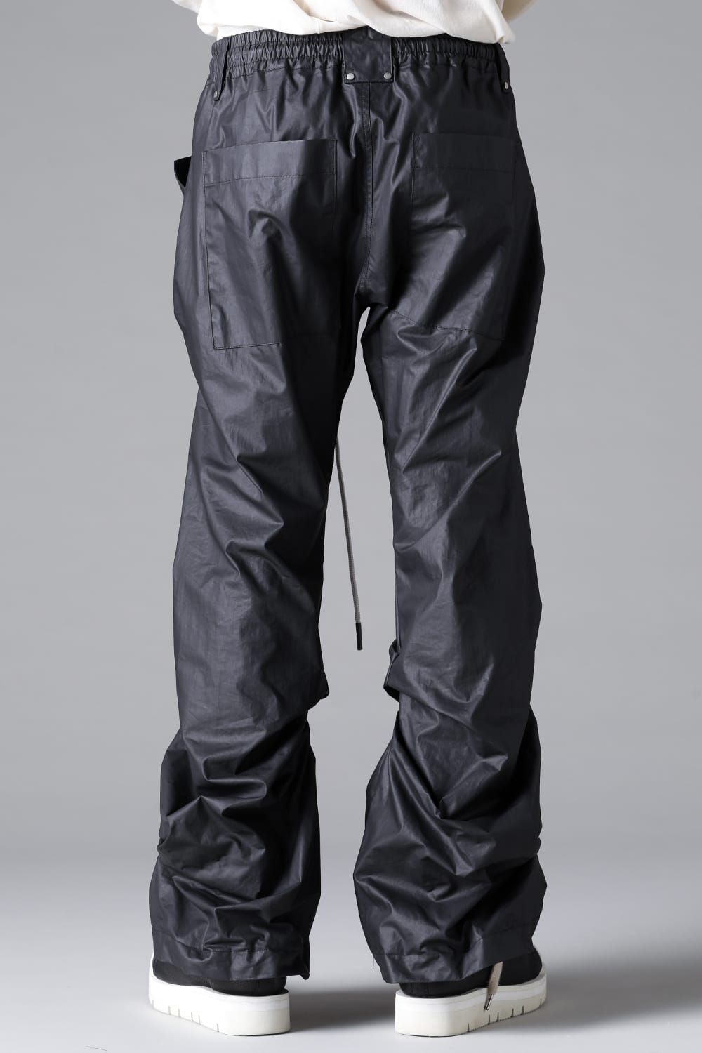 《2026SS先行予約》Coating Random Tuck Bootcut Pants"Black" / コーティングランダムタックブーツカットパンツ"ブラック"