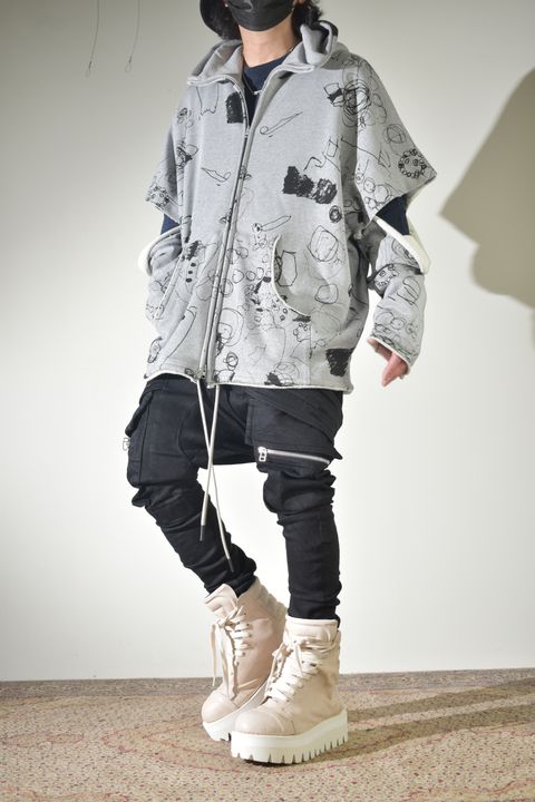 春夏らしいカジュアルミックス